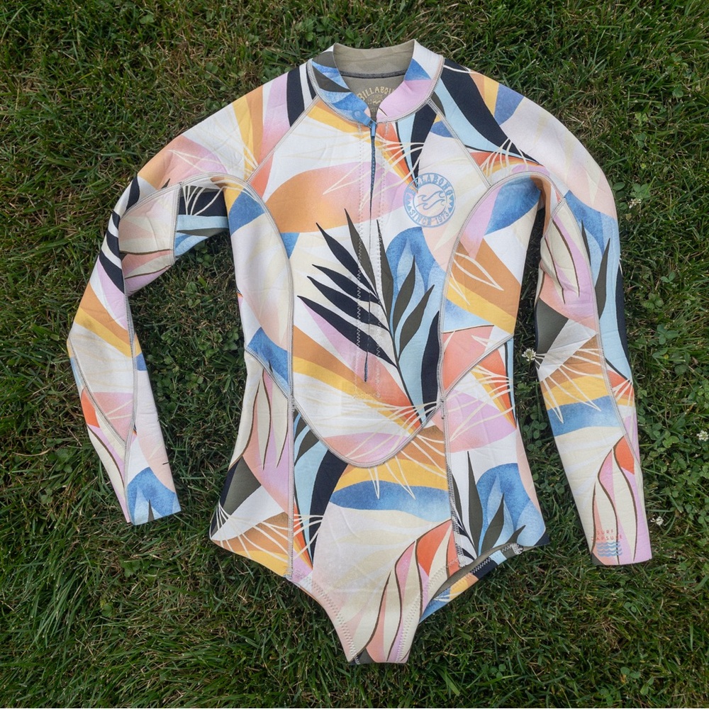 🌊 Billabong 2mm Surf Capsule - Front Zip Springsuit Abstract Tropical Print 🌴